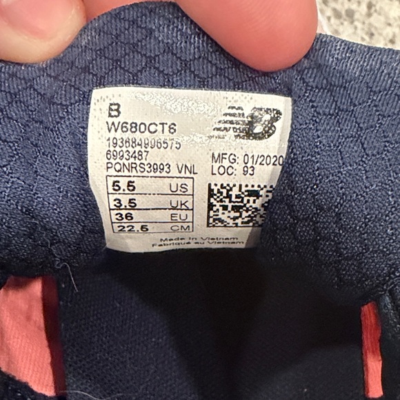 Women’s 5.5 New Balance Pink and Navy Athletic Sneakers 680v6 Running Shoes - Picture 9 of 9